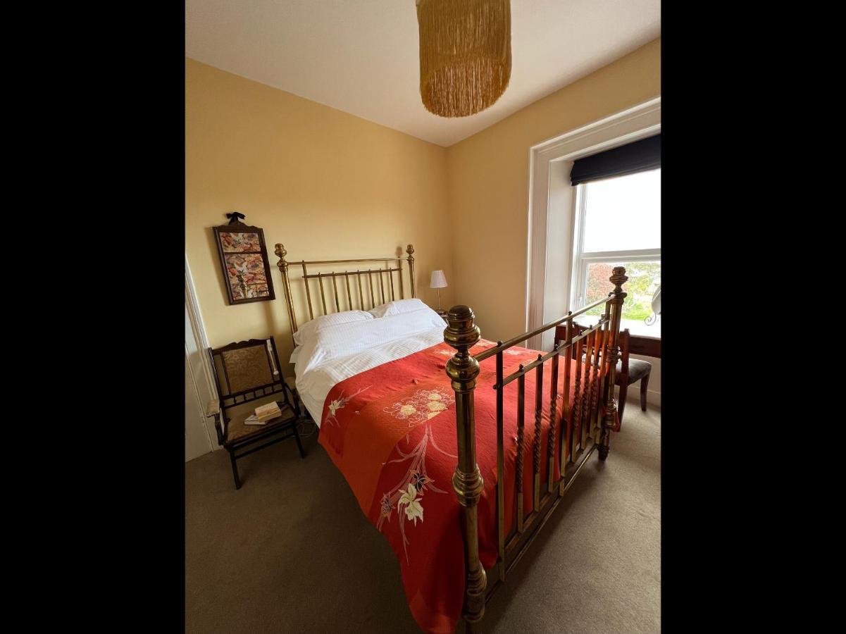 Unique Townhouse With Large Garden Down To The Sea Villa Killough Luaran gambar