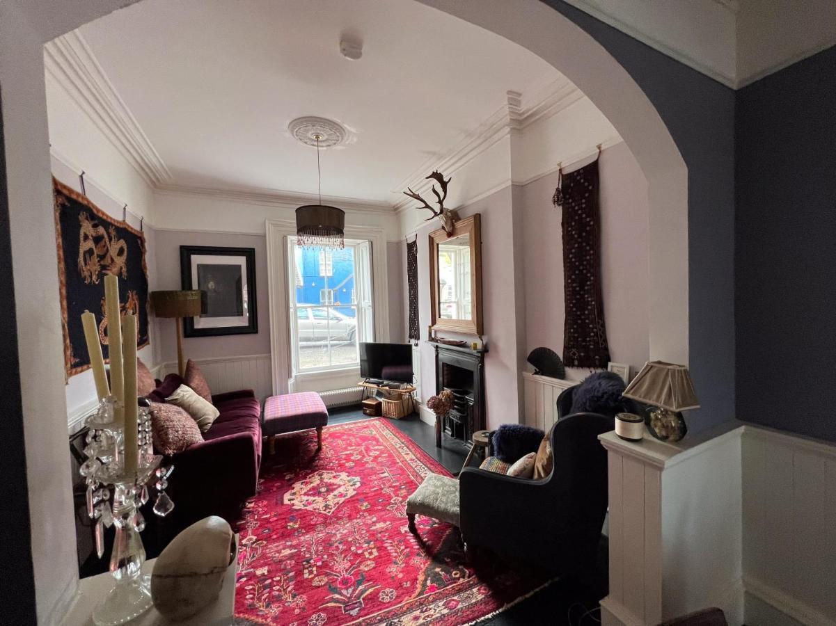 Unique Townhouse With Large Garden Down To The Sea Villa Killough Luaran gambar